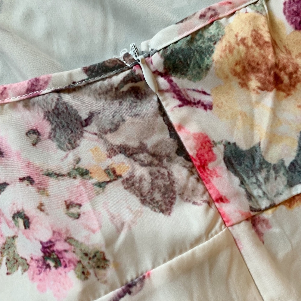 NWT Floral Ruffle Mini Dress - Picture 3 of 9